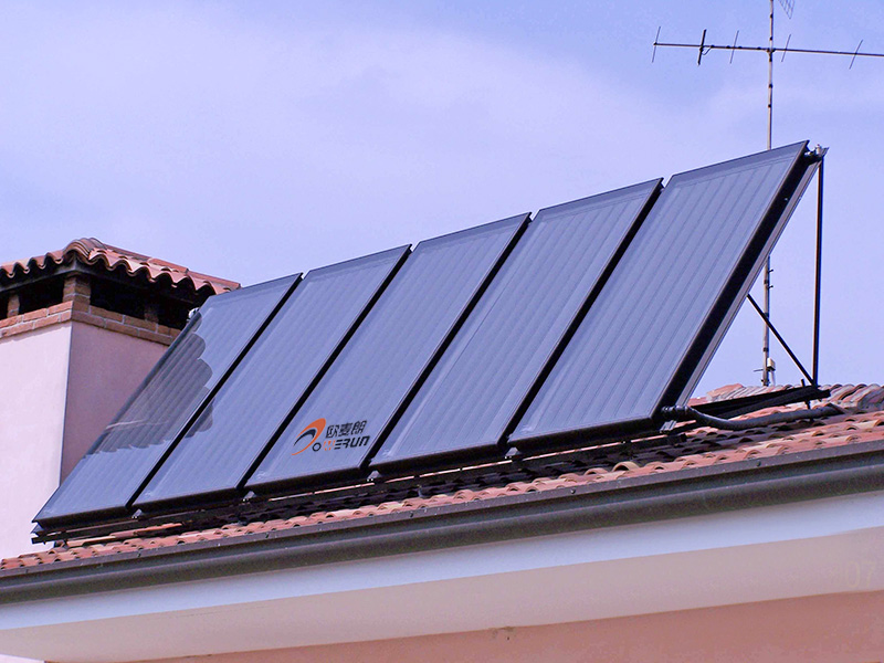 4藍鈦平板集熱器